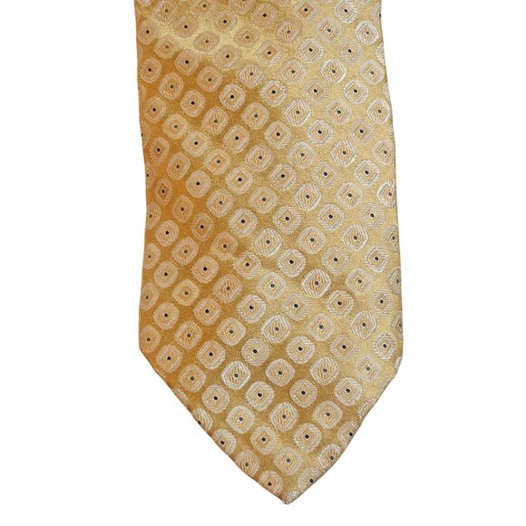 City Of London Gold Geometric Pattern Mens Necktie 100% Silk Business Court Core - Picture 2 of 11